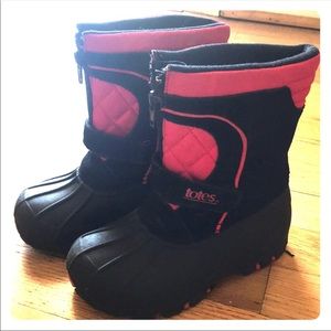 Boys TOTES snow boots